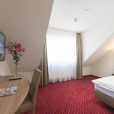 Hotel Restaurant Baeren อิสนี อิม อัลล์กอย ภายนอก รูปภาพ