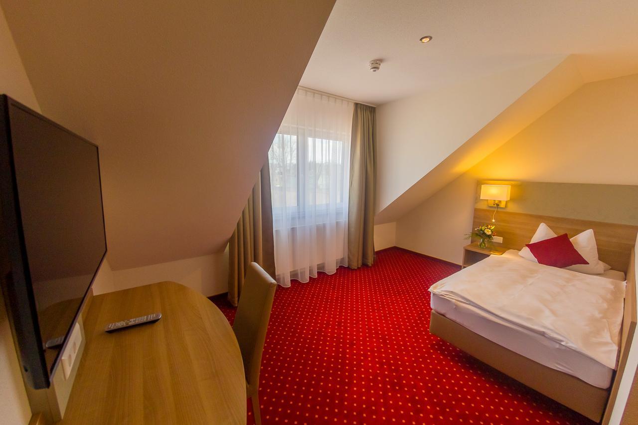 Hotel Restaurant Baeren อิสนี อิม อัลล์กอย ภายนอก รูปภาพ